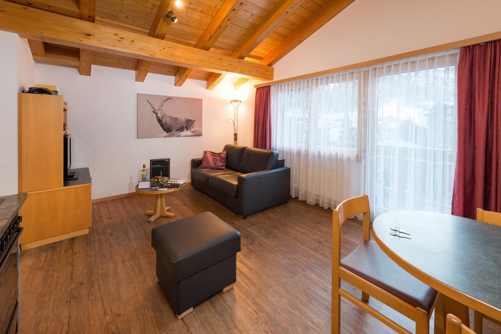 Helvetia Apartments Saas Fee Extérieur photo