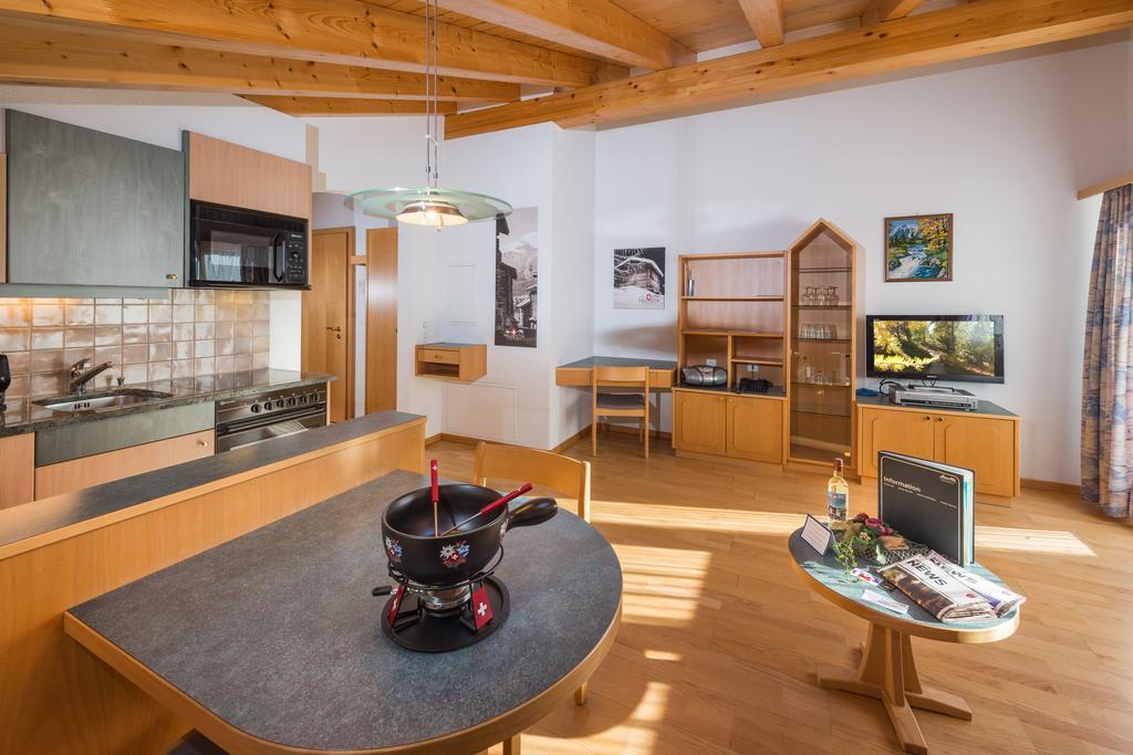 Helvetia Apartments Saas Fee Extérieur photo